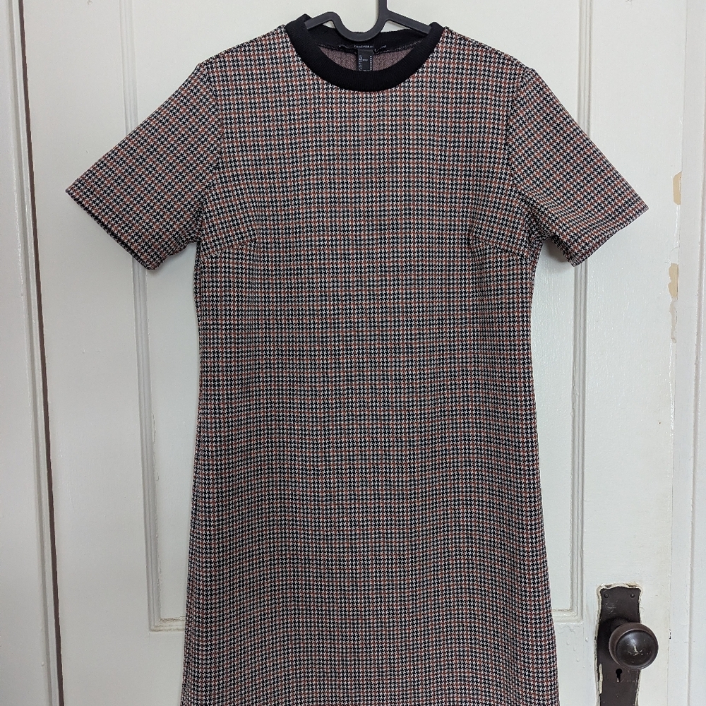 Forever 21 Black and Tan Houndstooth Mini Dress